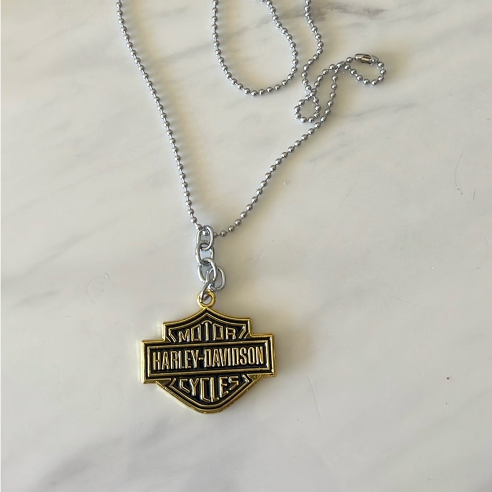 HARLEY DAVIDSON Bar and Shield Meta Pendant Necklace